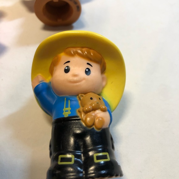 Lot of 11 Fisher-Price Little People 2012-2018 Mattel Farmer, Fireman with cat - Picture 11 of 13